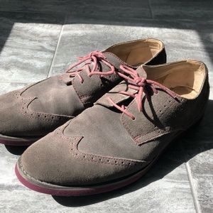 Men’s Calvin Klein grey w/ maroon nubuck oxfords